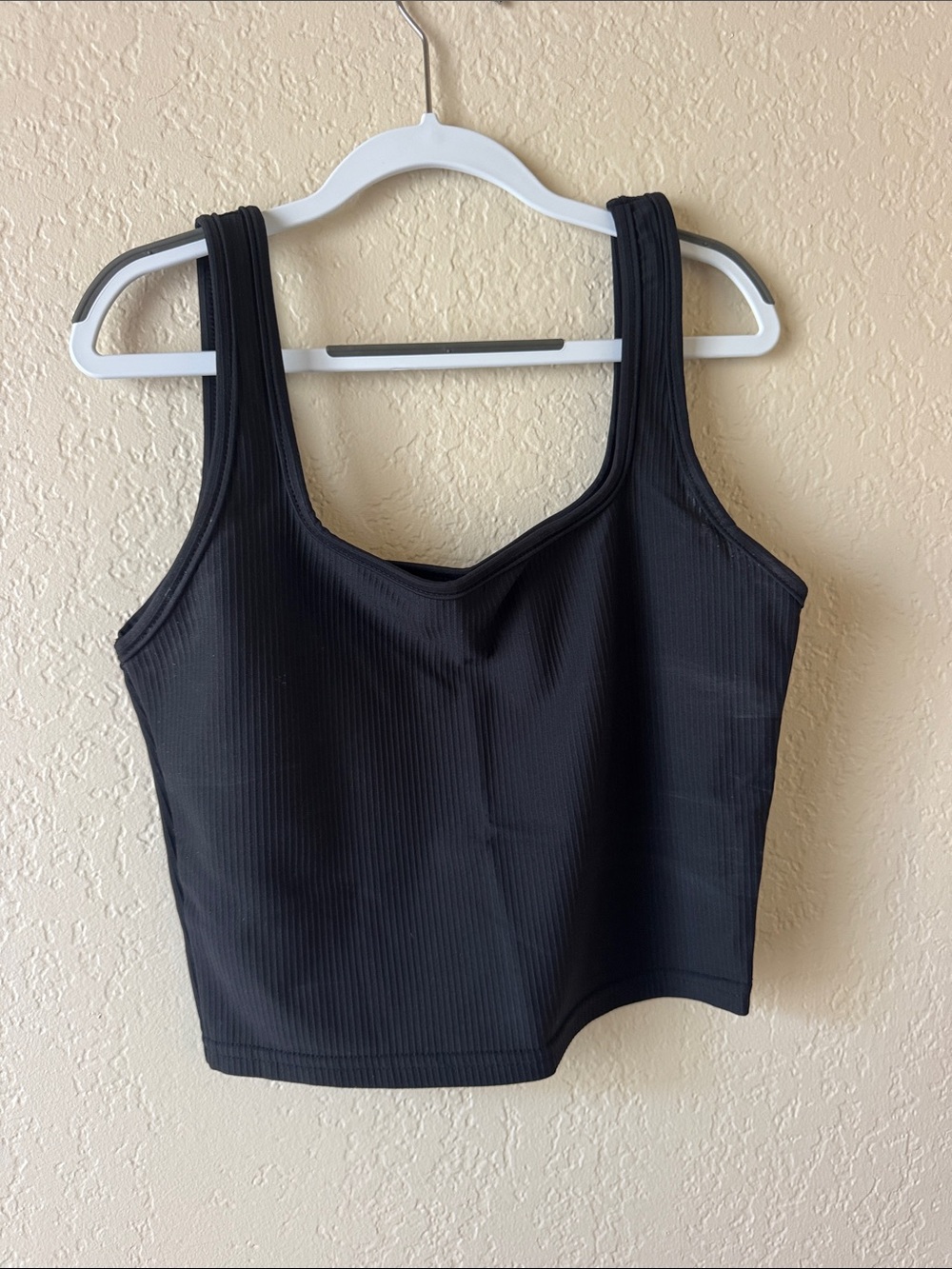 LASLULU Black Ribbed Crop Tank